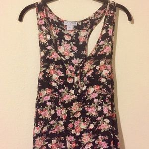 Black and rose print loose tank